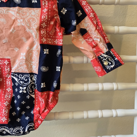 Wrangler Infant/Toddler Patchwork Onesie Size 6-9 Months - Picture 9 of 11